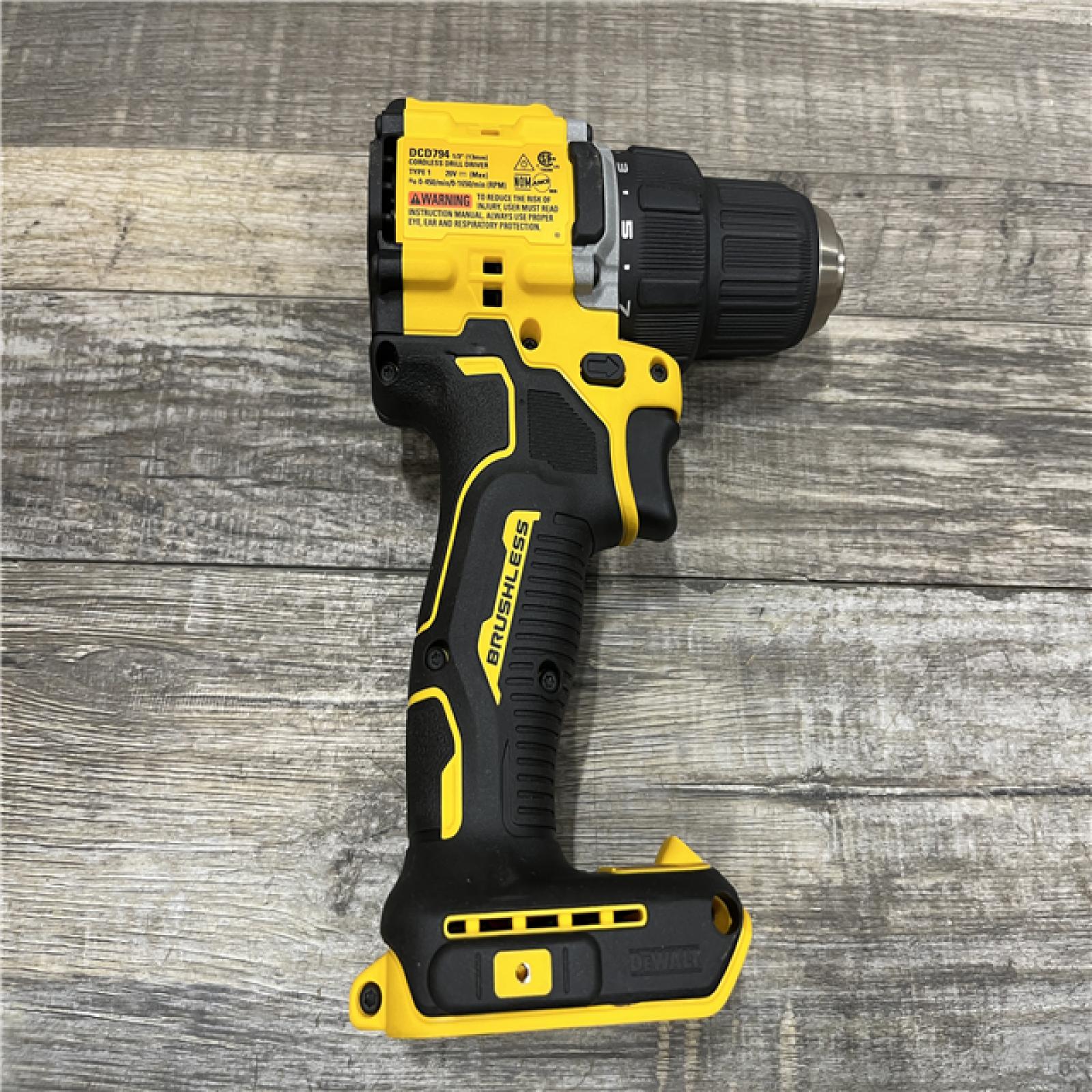 AS-IS DEWALT Atomic 20V Lithium-Ion Cordless Compact 1/2 in. Drill/Driver Kit