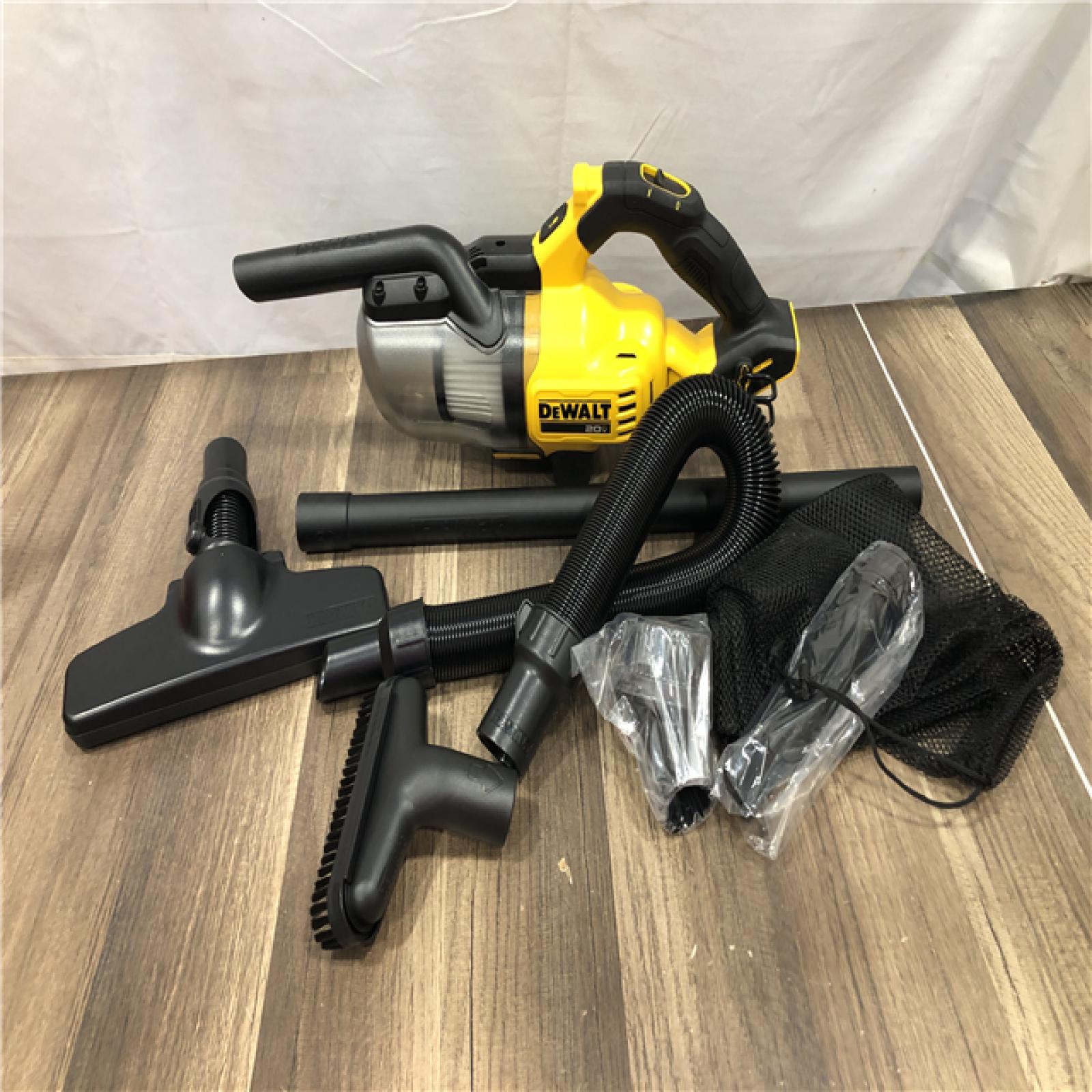 DEWALT Bagless 20V MAX Stick Cordless General Dirt Filter Handheld Vacuum (Tool Only)
