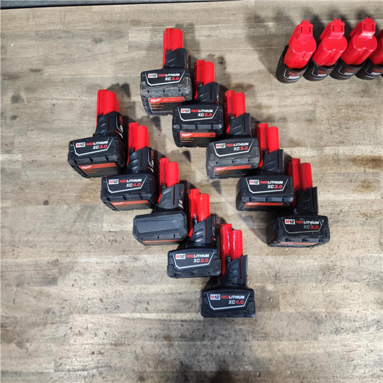 HOUSTON LOCATION - AS-IS MILWAUKEE BATTERY PACK QTY - 15