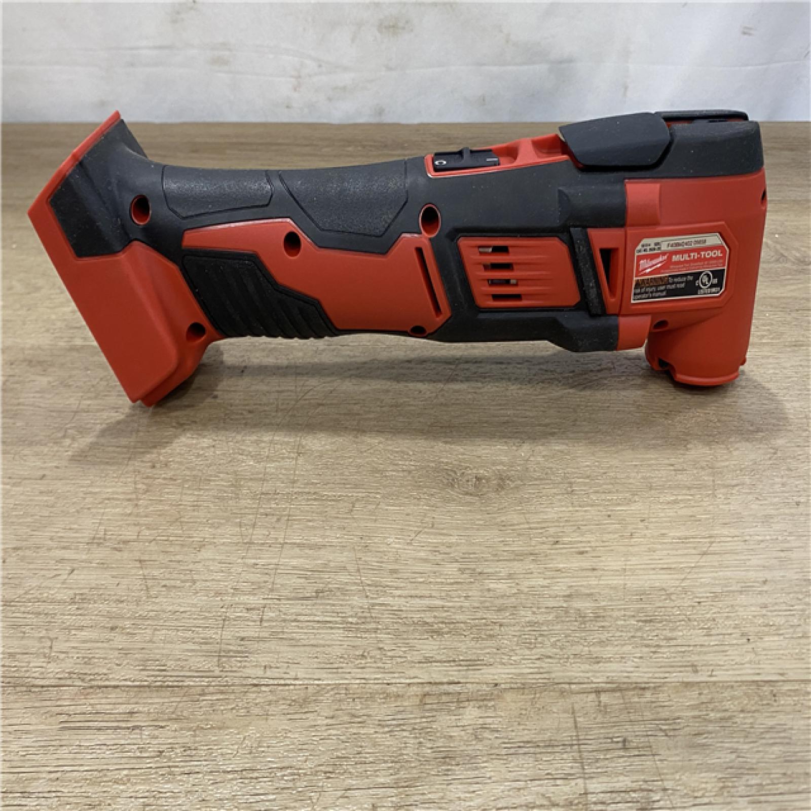 AS-IS Milwaukee FUEL 18V Lithium-Ion Cordless Brushless Oscillating Multi-Tool (Tool-Only)