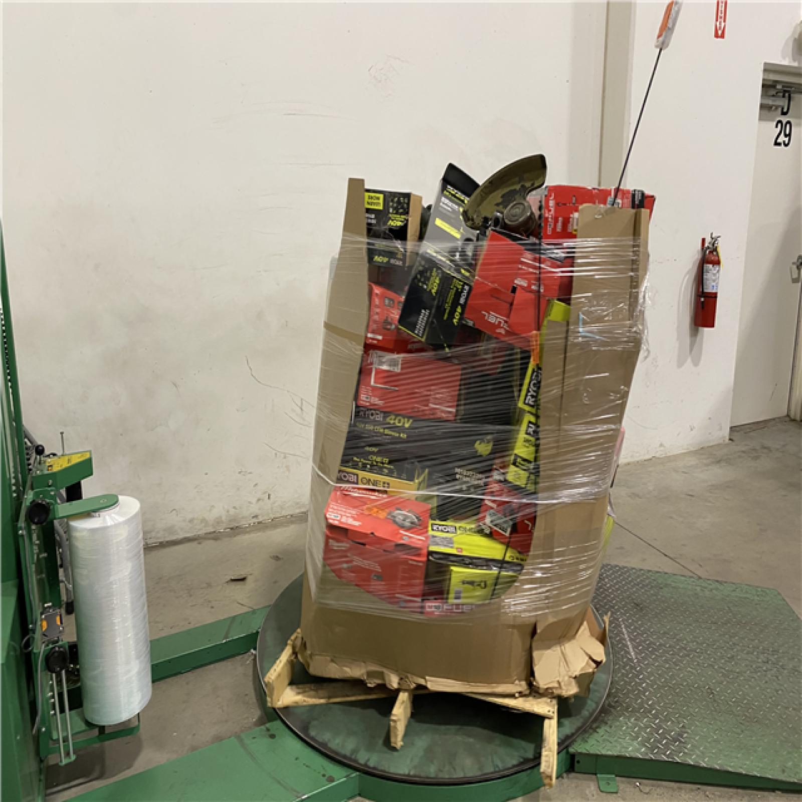Dallas Location - As-Is Tool Pallet