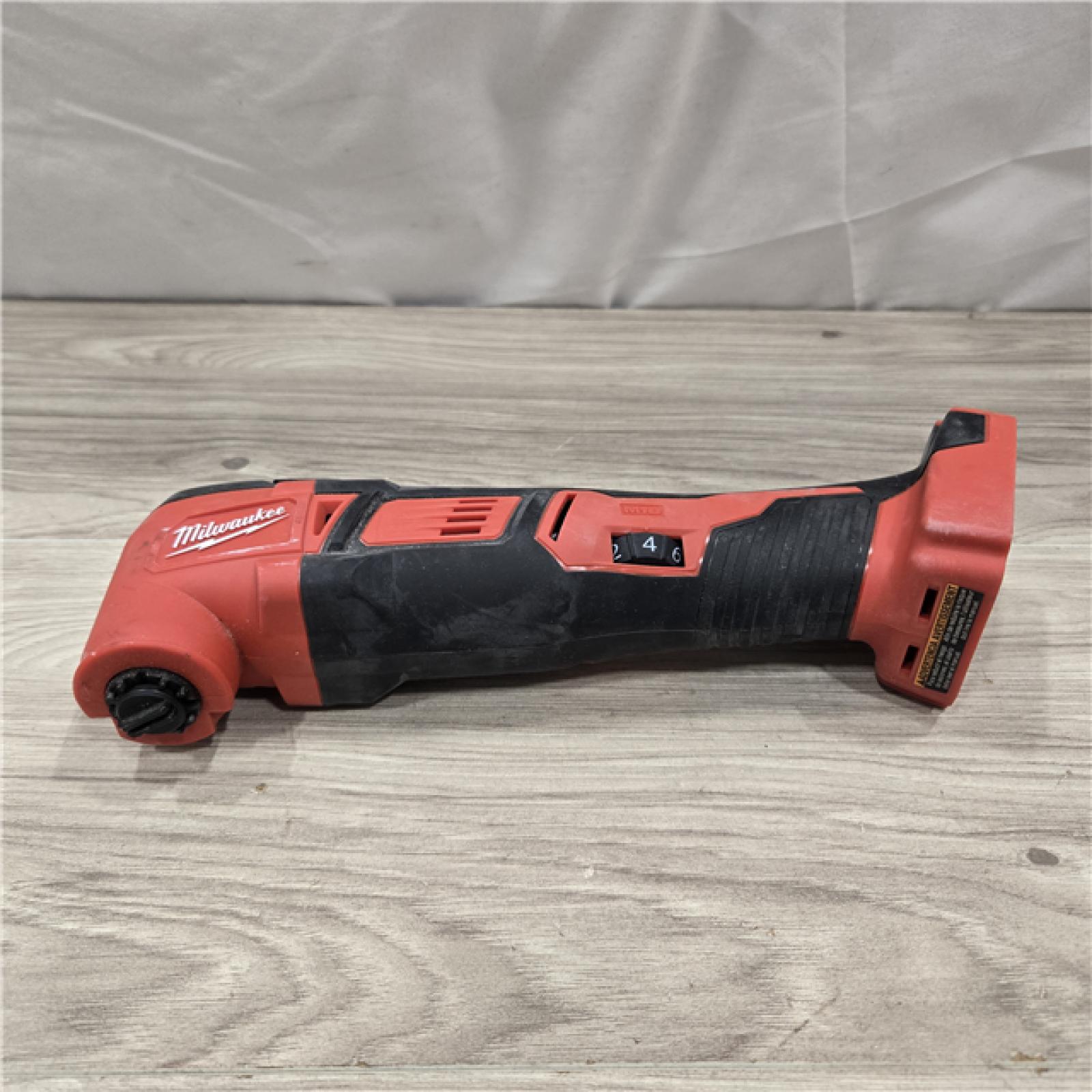 AS-IS Milwaukee 2626-20 M18 Lithium-Ion Cordless Multi-Tool (Tool Only)