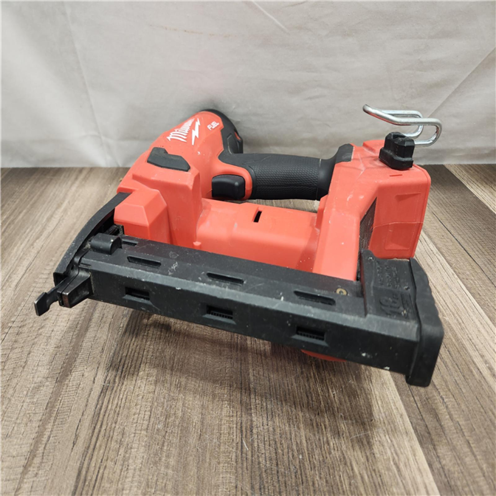 AS-IS- MILWAUKEE FUEL 18V Cordless 18-Gauge 1/4 in. Narrow Crown Stapler (Tool-Only)