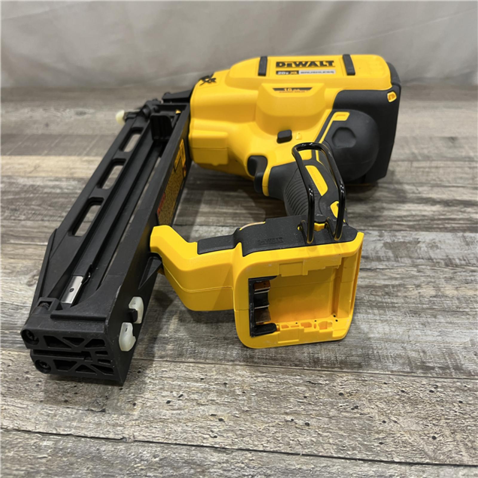 AS-IS DEWALT 20V MAX XR 16-Gauge Lithium-Ion Cordless Finish Nailer (Tool Only)