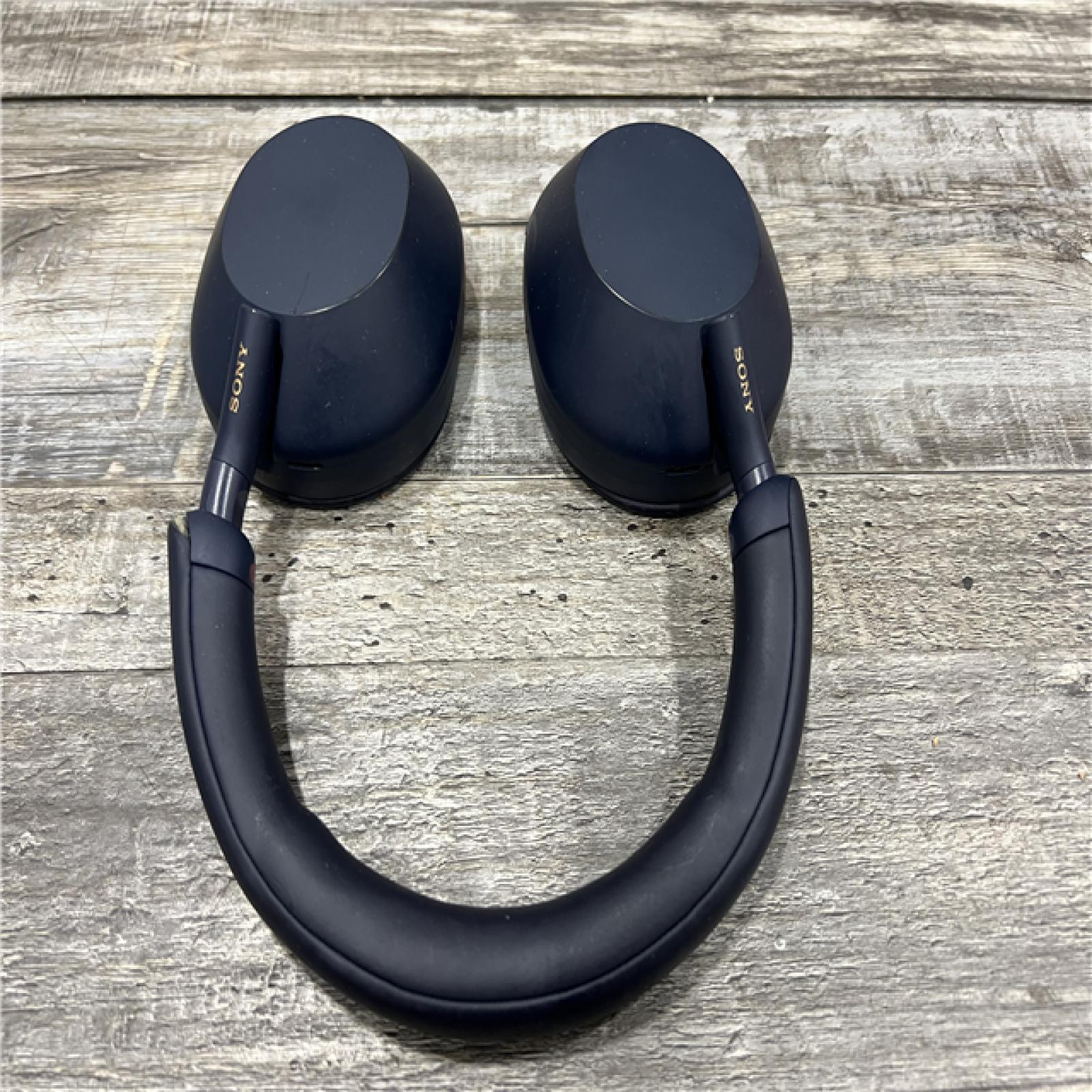 AS-IS Sony - WH-1000XM5 Wireless Noise-Canceling Over-the-Ear Headphones - Black