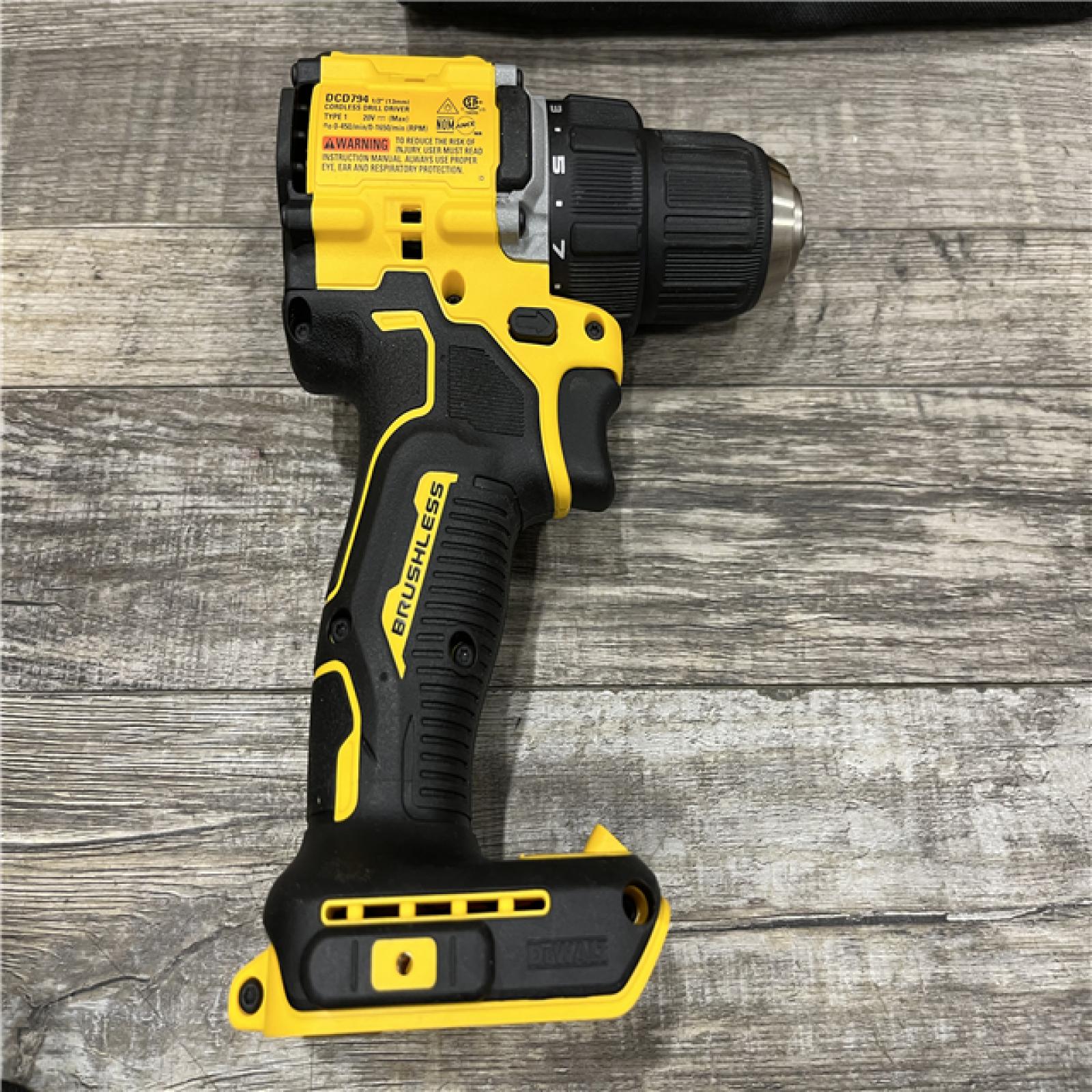 AS-IS DEWALT Atomic 20V Lithium-Ion Cordless Compact 1/2 in. Drill/Driver Kit