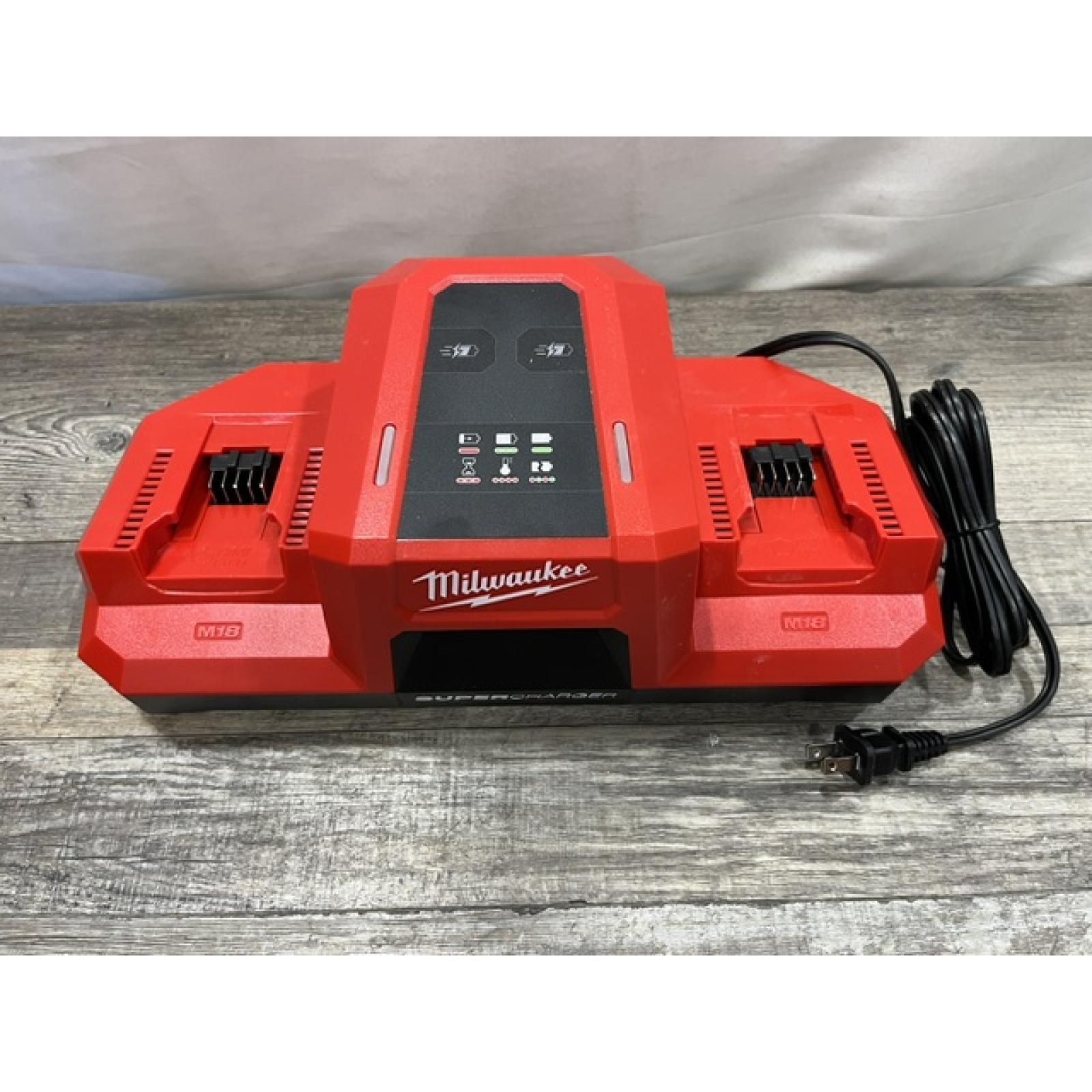 AS-IS Milwaukee 18V Dual Bay Simultaneous Super Charger (Tool-Only)