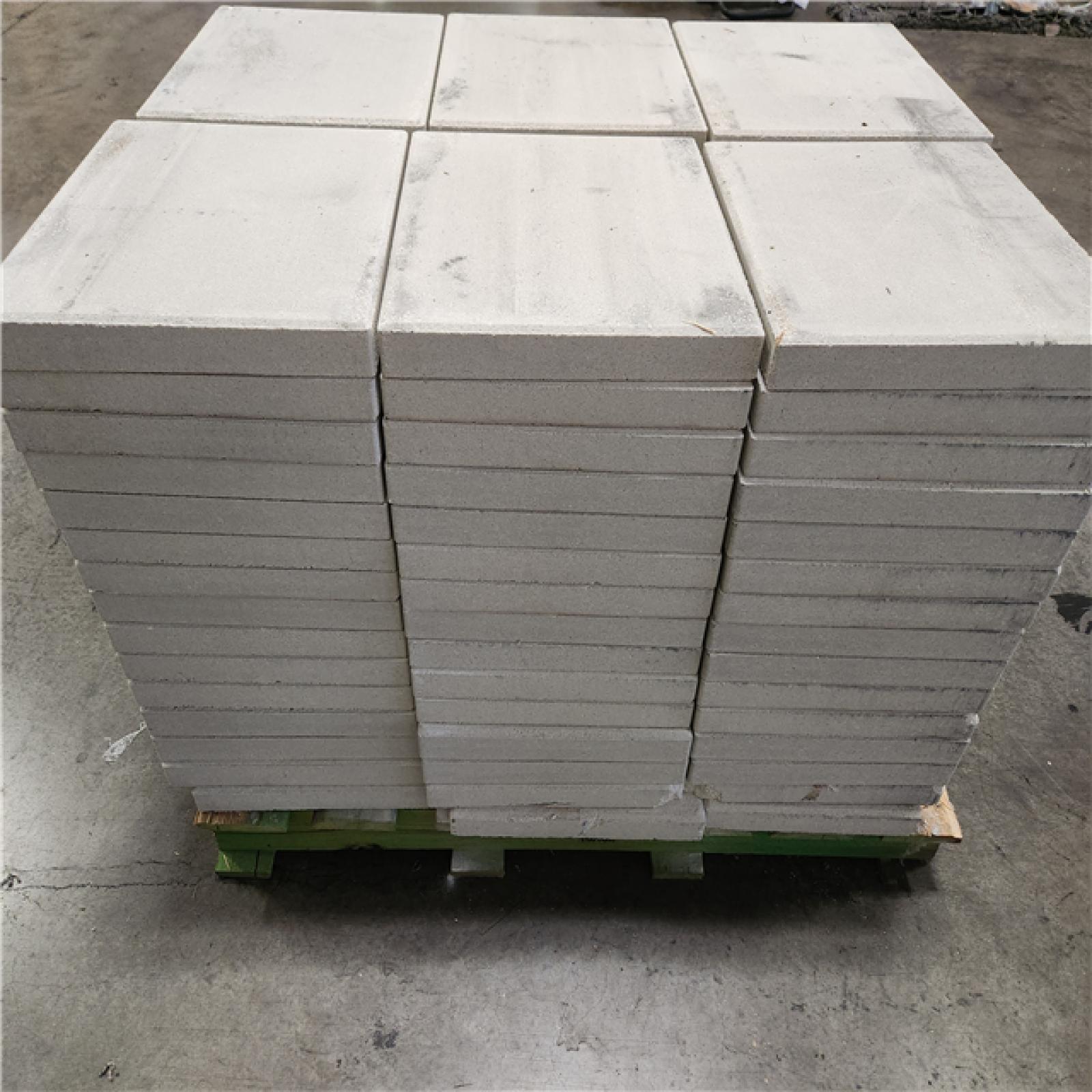 Phoenix AS-IS Oldcastle 15.75 in. x 15.75 in. x 1.75 in. White Concrete Step Stone (90- Piece Pallet)