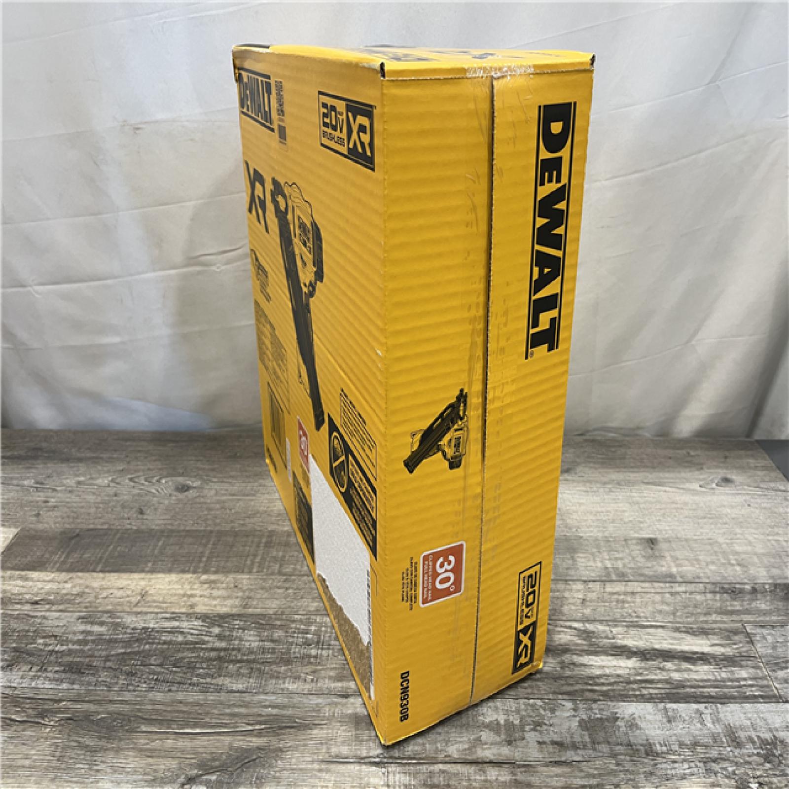 NEW - DEWALT 20-Volt 30° Cordless Framing Nailer (Tool-Only)
