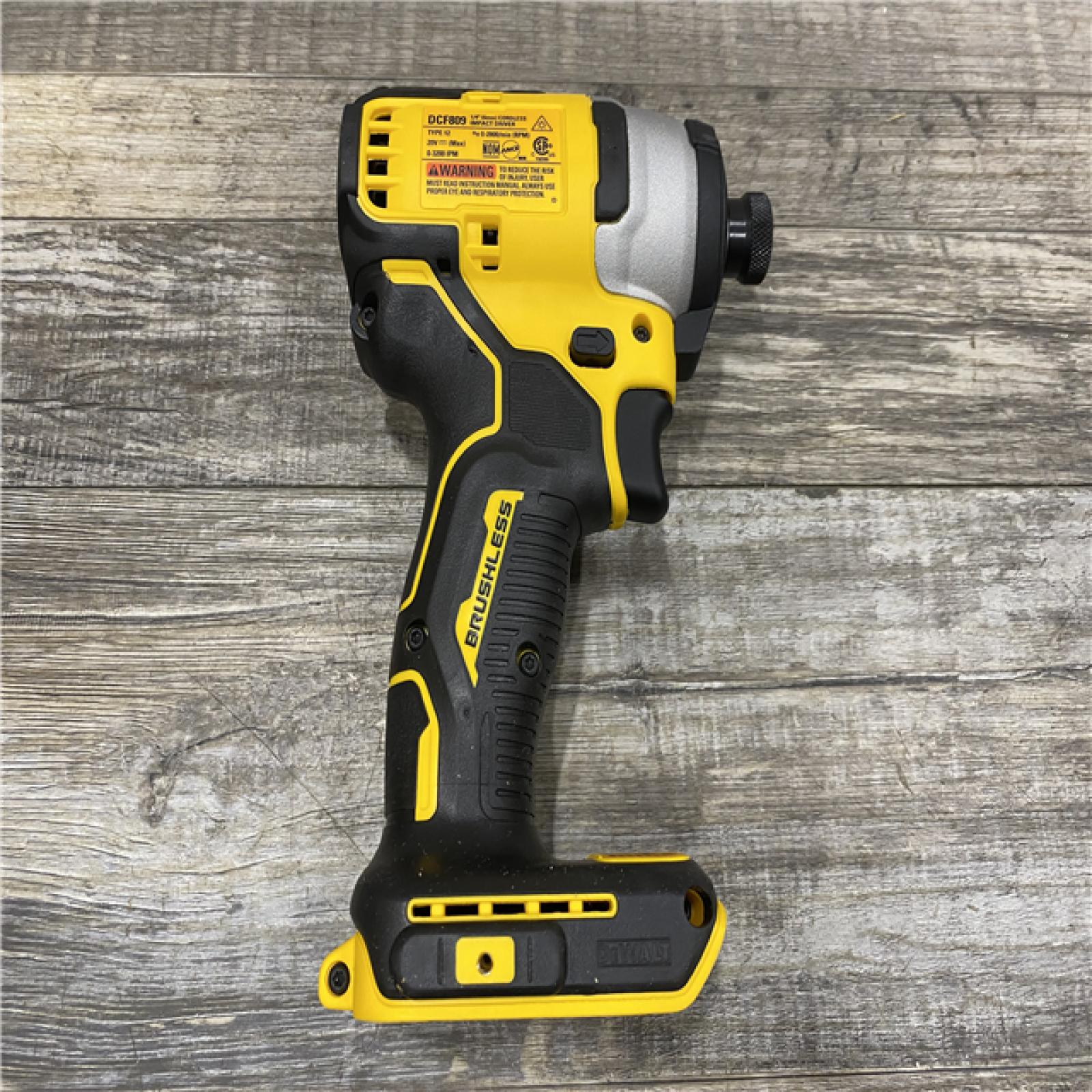 AS-IS DEWALT Atomic 20V Max Lithium-Ion Brushless Cordless Compact 1/4 in. Impact Driver Kit