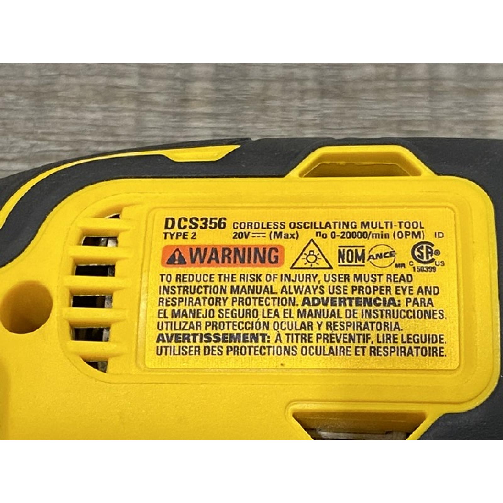 AS-IS DEWALT 20V MAX XR Cordless Brushless 3-Speed Oscillating Multi Tool Kit