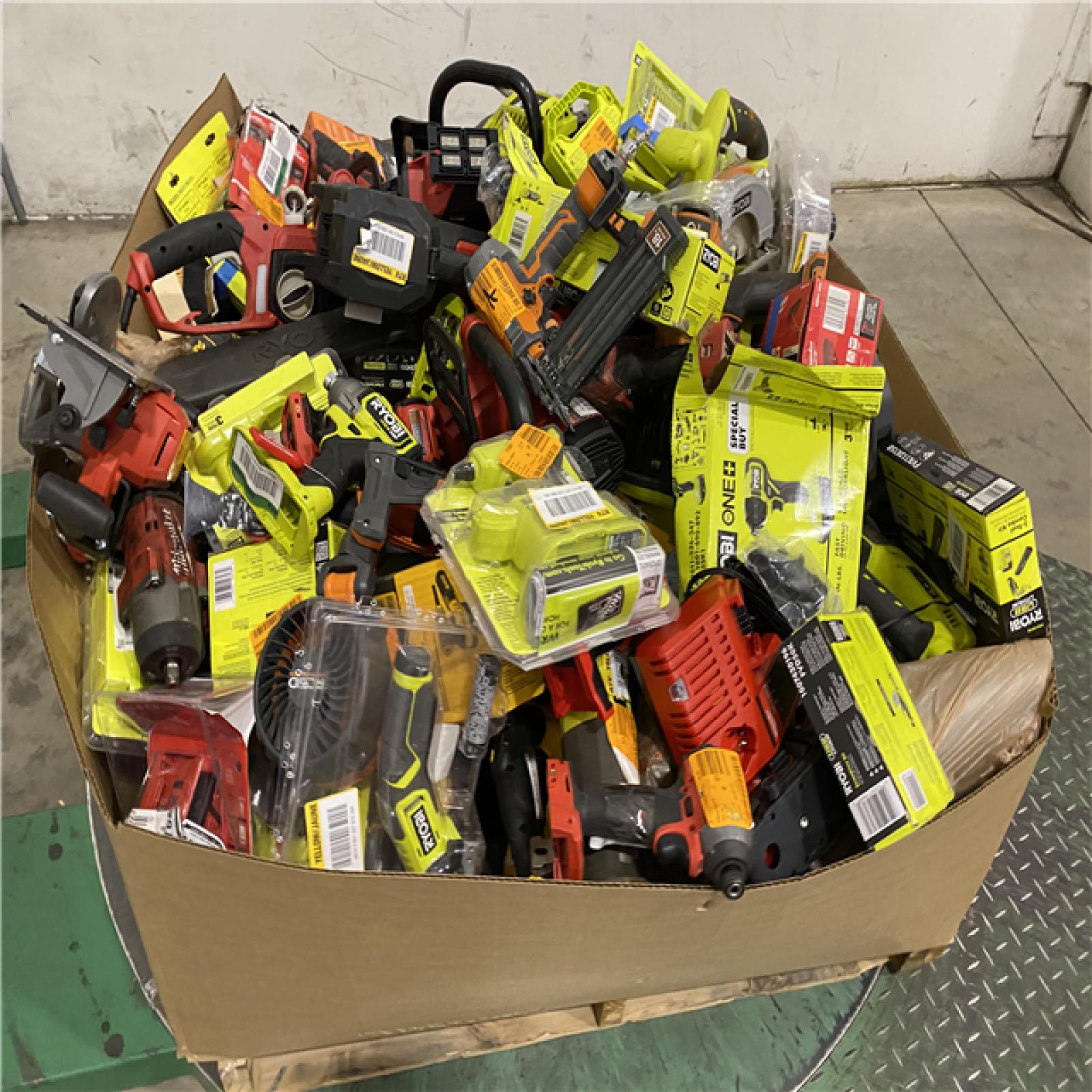 Dallas Location - As-Is Tool Pallet