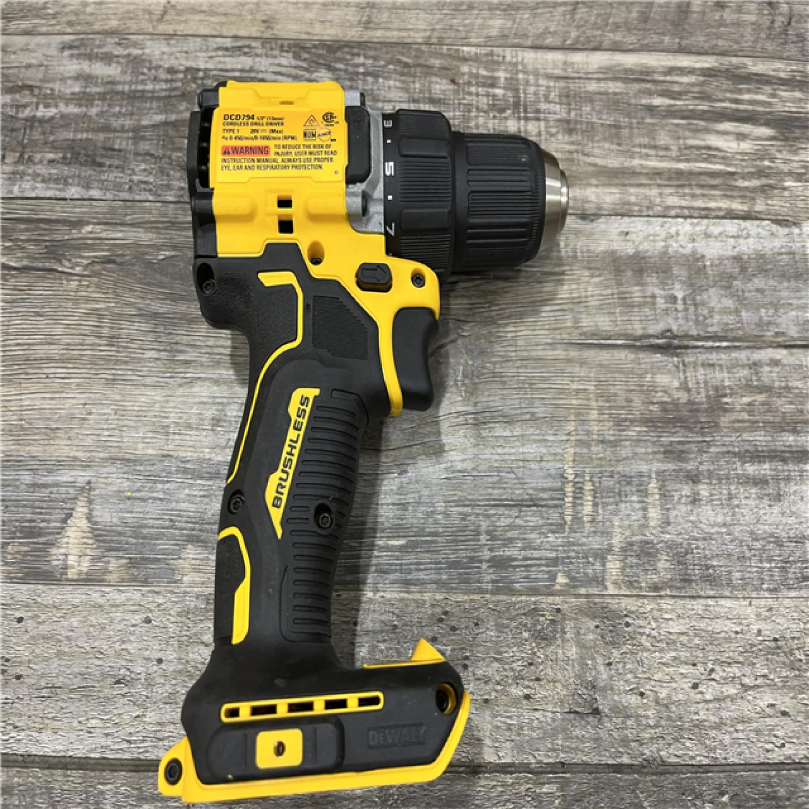 AS-IS DEWALT Atomic 20V Lithium-Ion Cordless Compact 1/2 in. Drill/Driver Kit