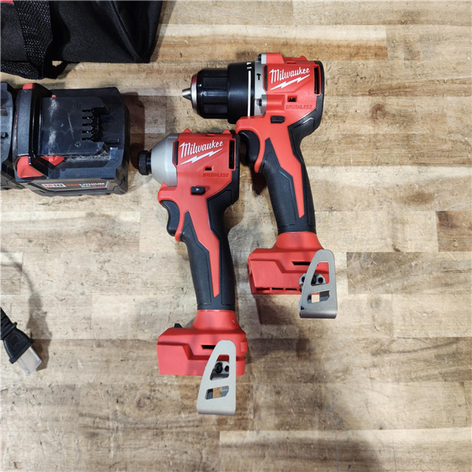 HOUSTON LOCATION - AS - IS Milwaukee 2 Tool Combo Kit W/ (2) Battery & Charger