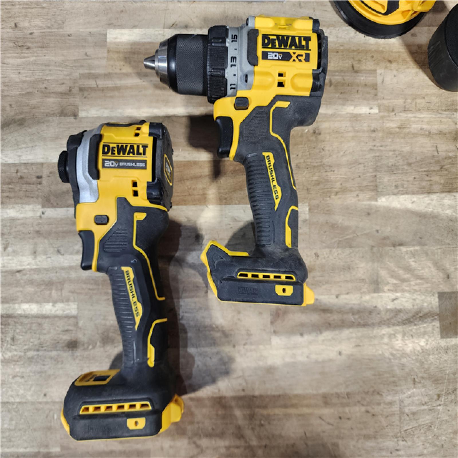 HOUSTON LOCATION - AS-IS DEWALT 4 TOOL COMBO KIT W/ (2) BATTERY & CHARGER