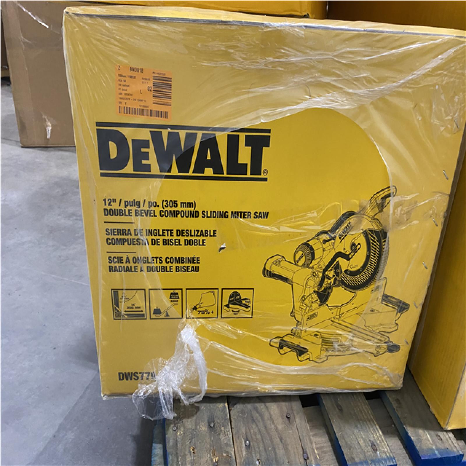 NEW- DeWalt 15 Amps 12 in. Corded Dual-Bevel Sliding Compound Miter Saw
