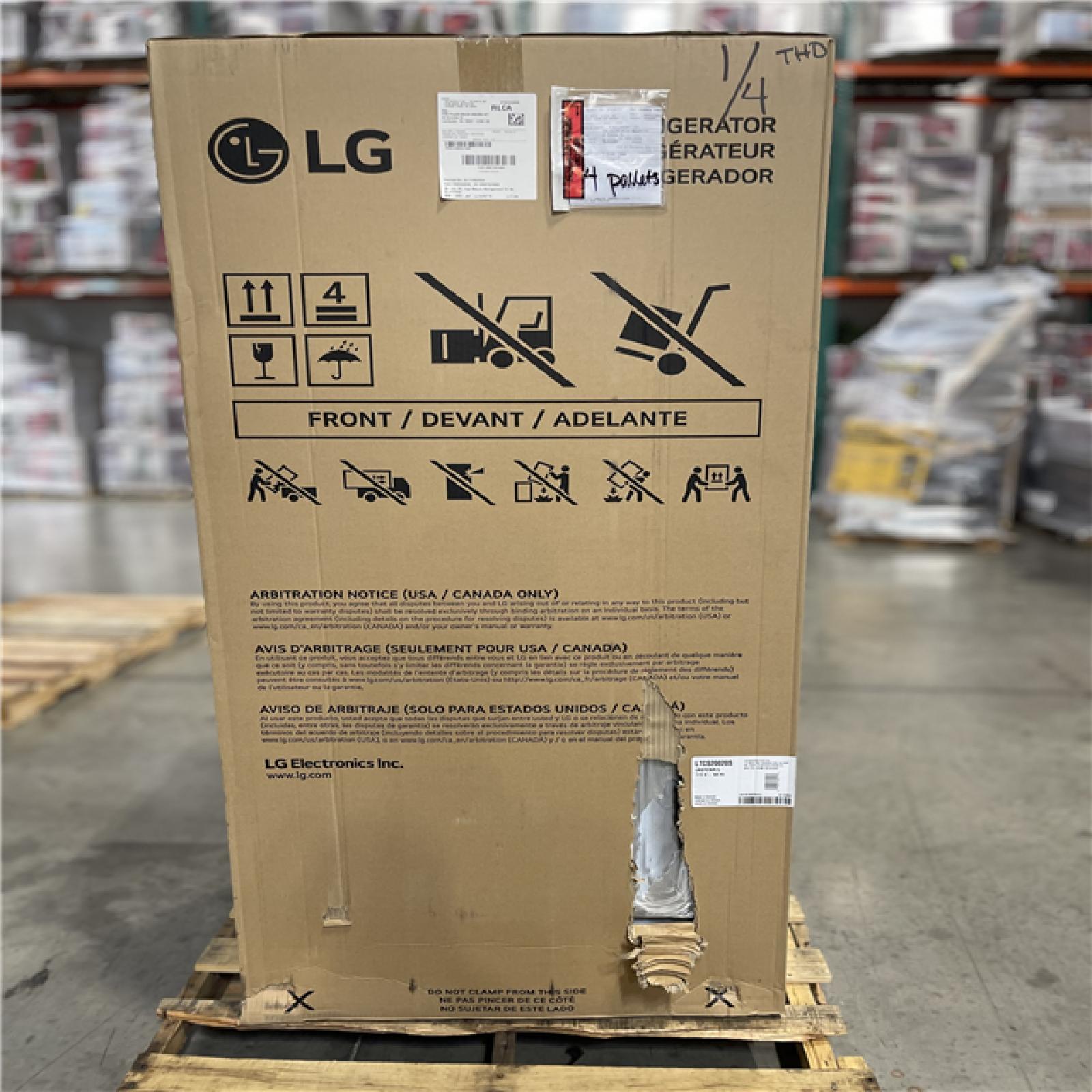 DALLAS LOCATION - LG - 20.2 Cu. Ft. Top-Freezer Refrigerator - Stainless Steel