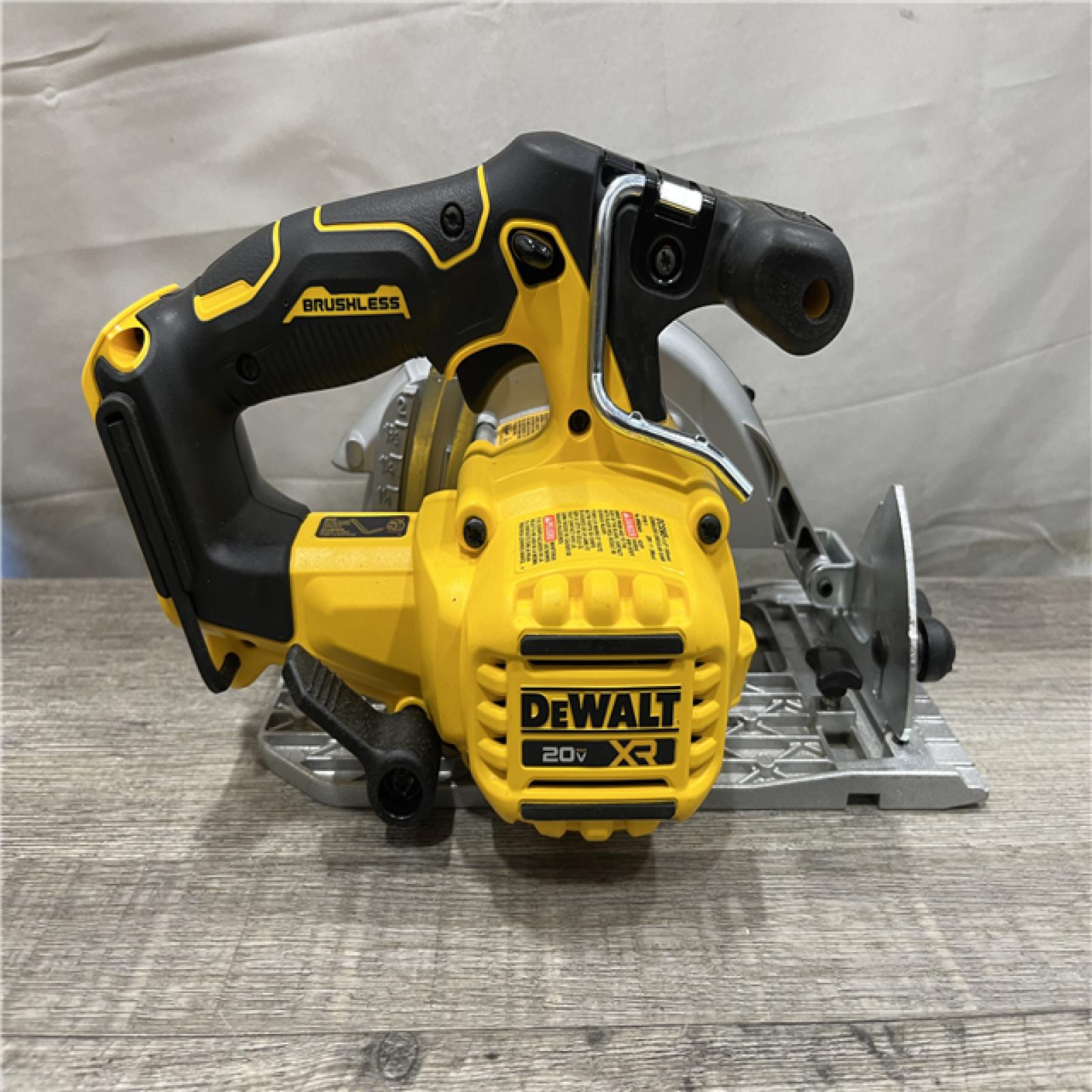 AS-IS DEWALT 20V MAX Cordless Brushless 6-1/2 in. Sidewinder Style Circular Saw (Tool Only)