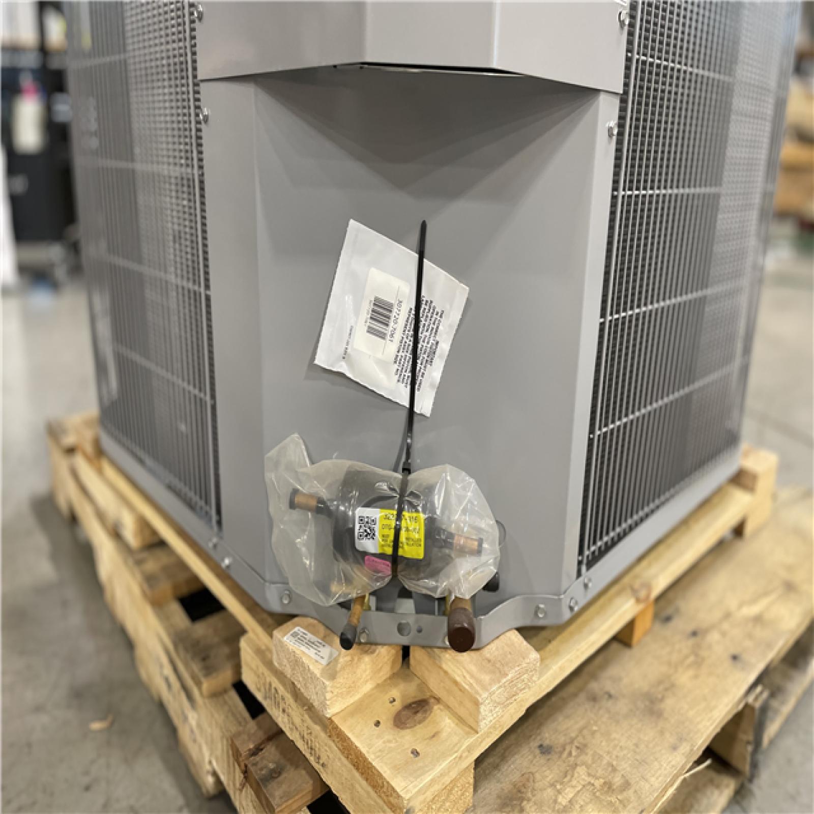 DALLAS LOCATION - Smartcomfort By Carrier 2.5 Ton 14 Seer Condensing Unit - 2022 Model - Northern States