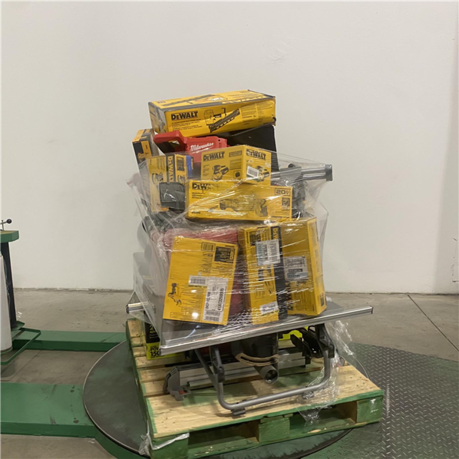 Dallas Location - As-Is Tool Pallet