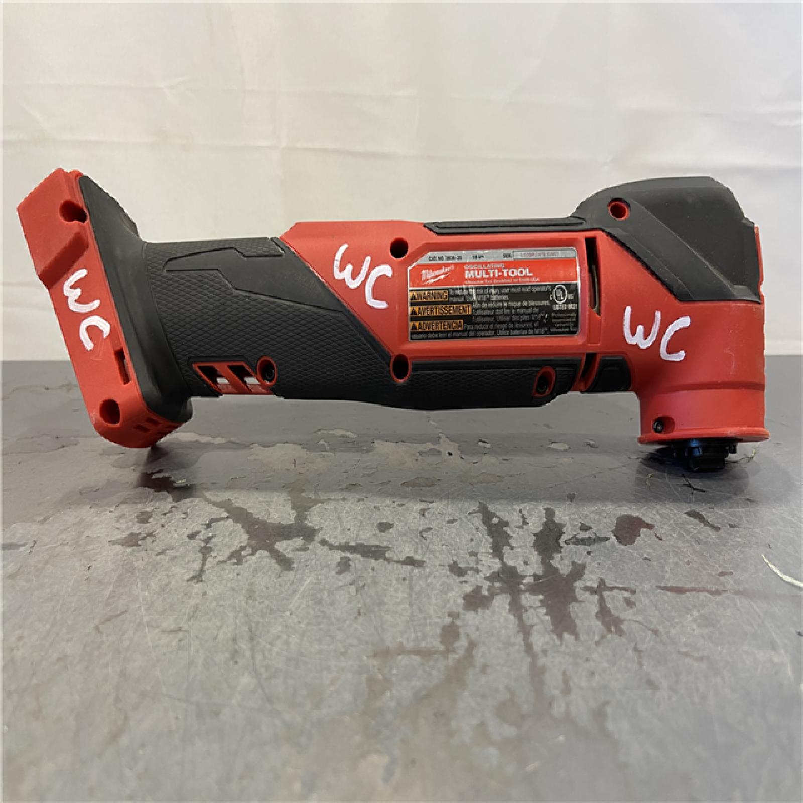 AS-IS - Milwaukee M18 FUEL 18V Lithium-Ion Cordless Brushless Oscillating Multi-Tool