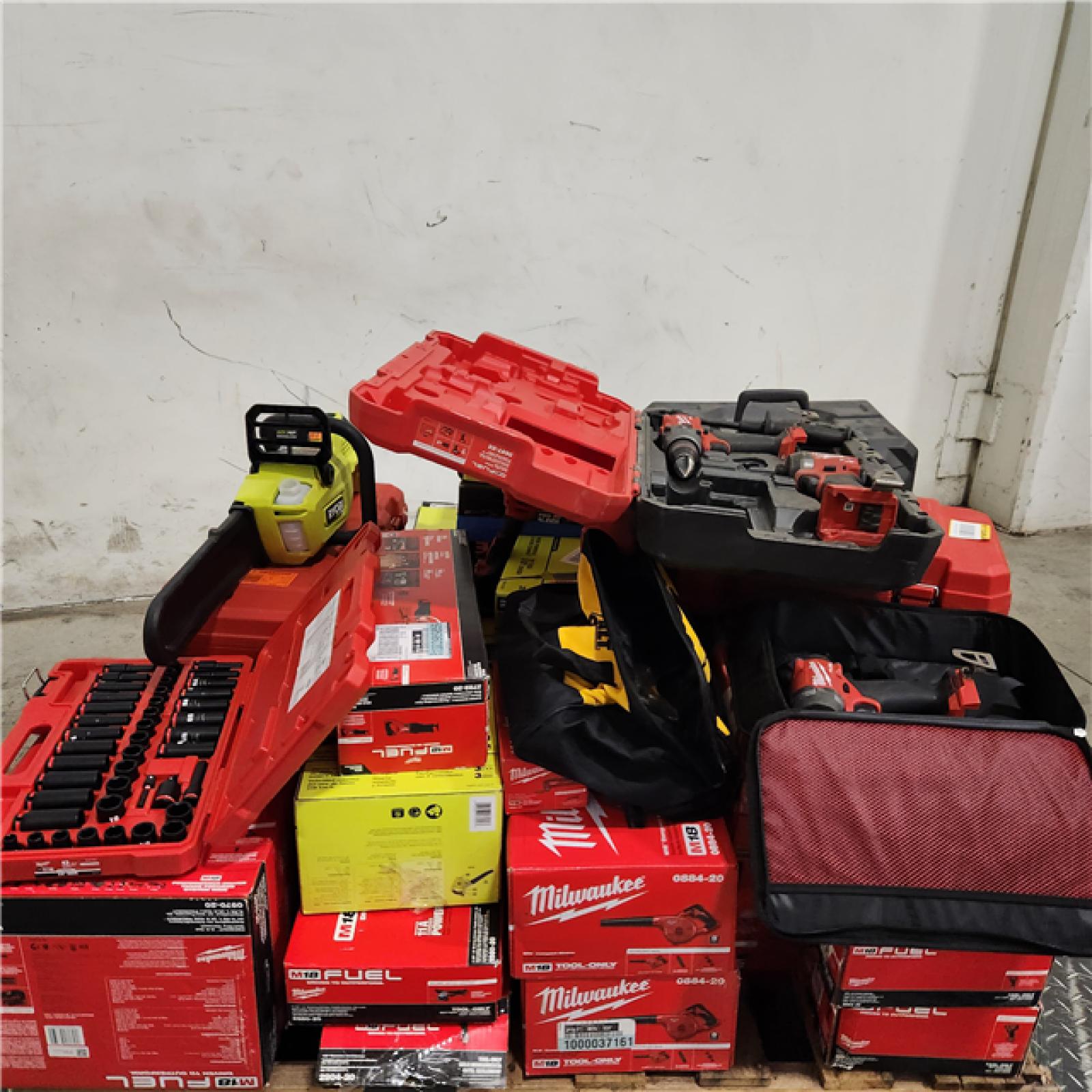 Dallas Location - As-Is Tool Pallet