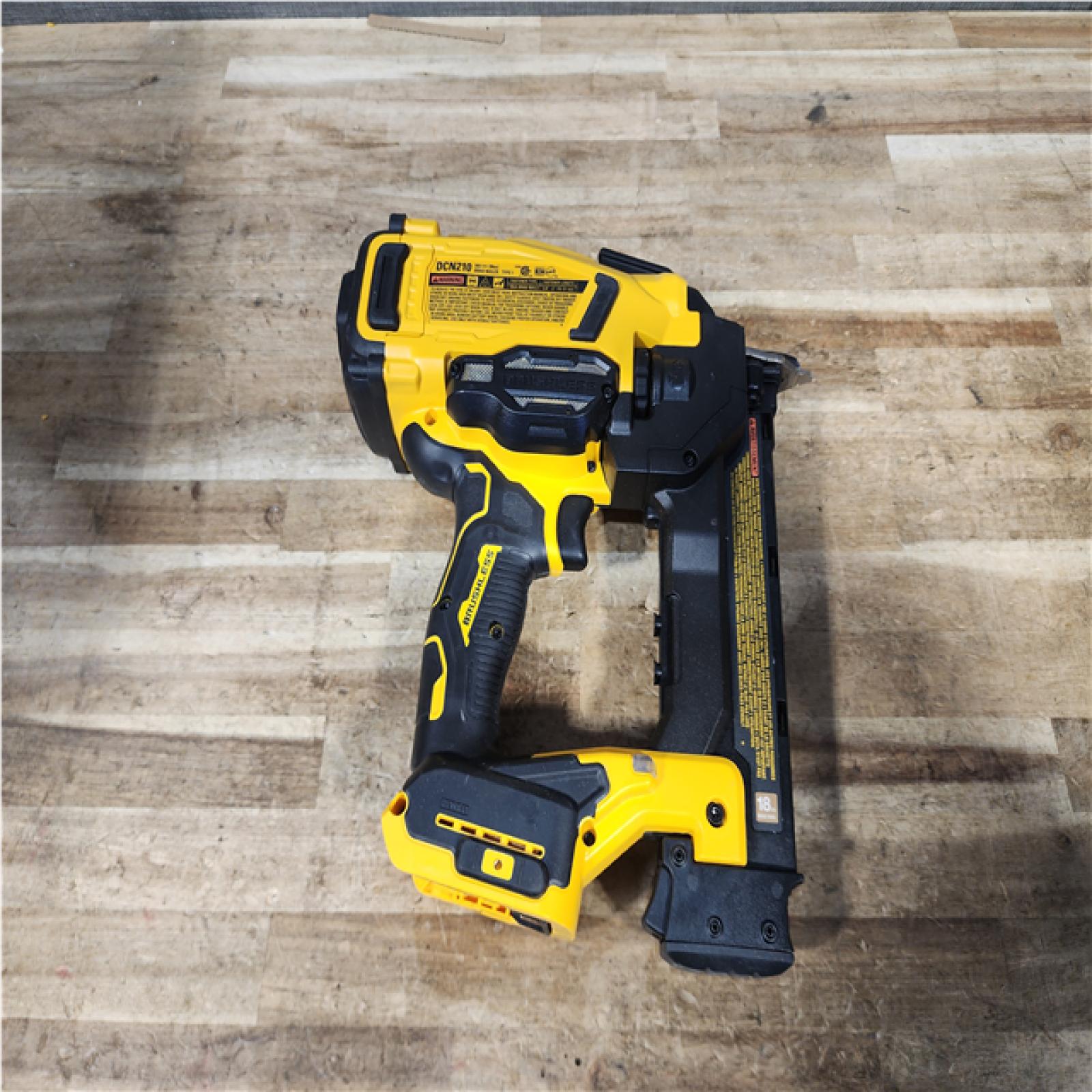 Houston Location AS-IS DEWALT 20V MAX XR 18 Gauge Cordless Brad Nailer (Tool Only)