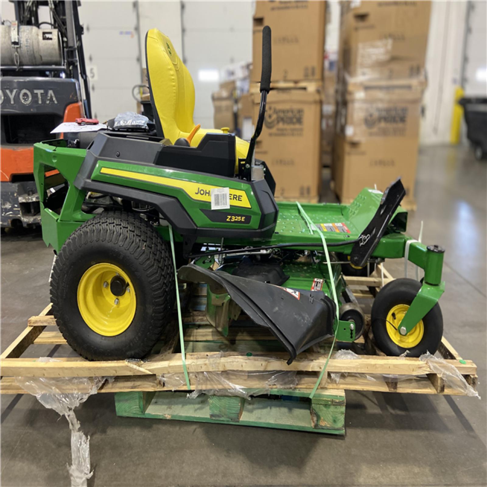 DALLAS LOCATION - JOHN DEERE Z325E 48'