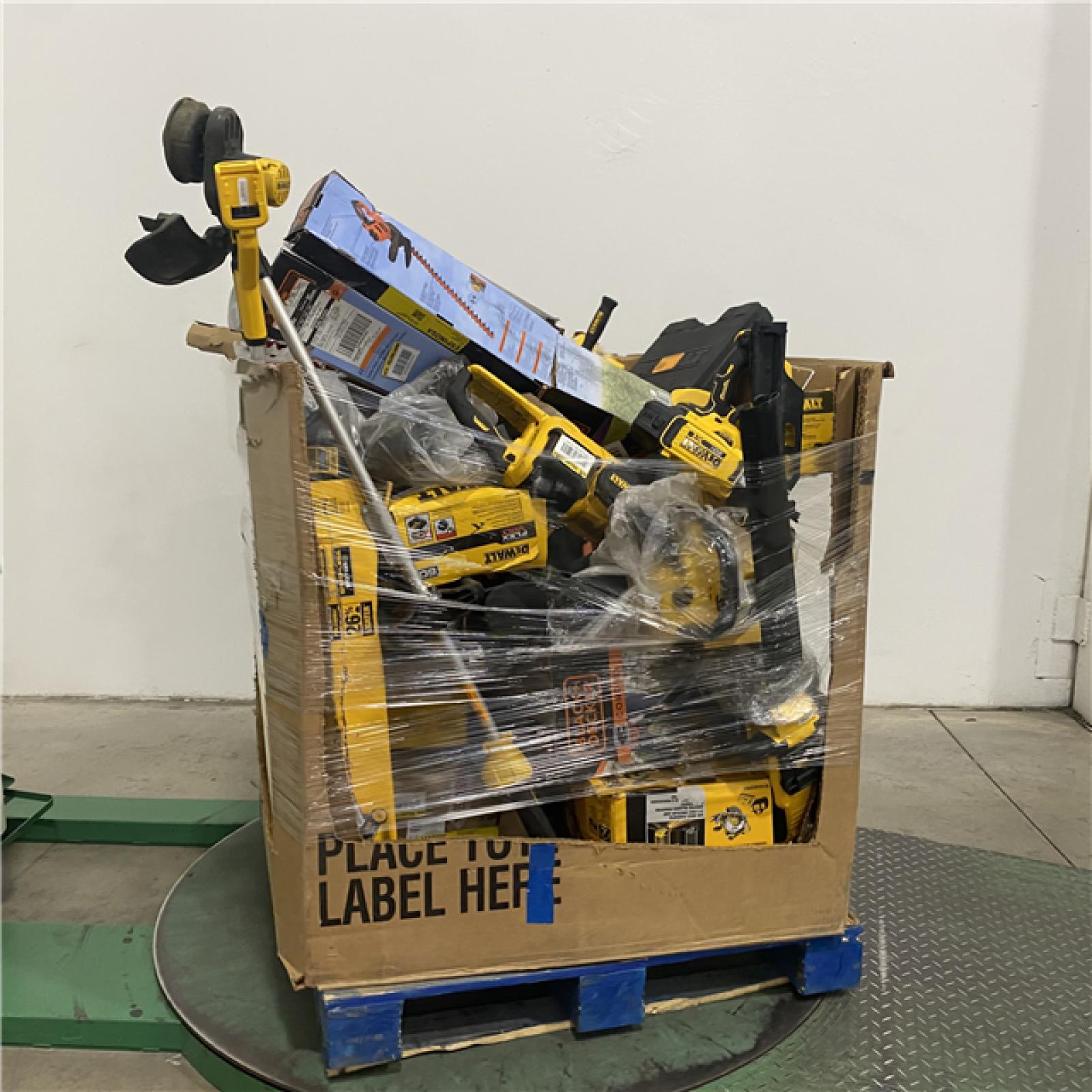 Dallas Location - As-Is Tool Pallet