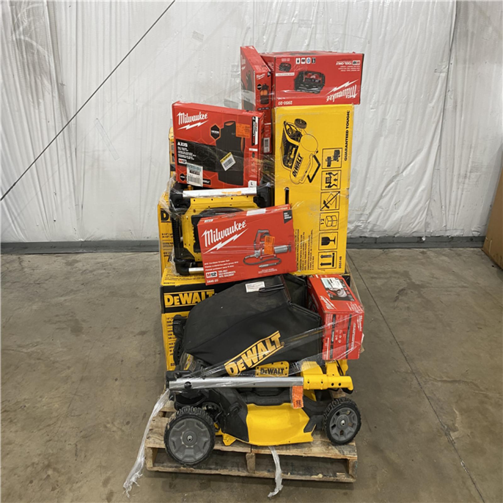 Houston Location AS IS - Tool Pallet