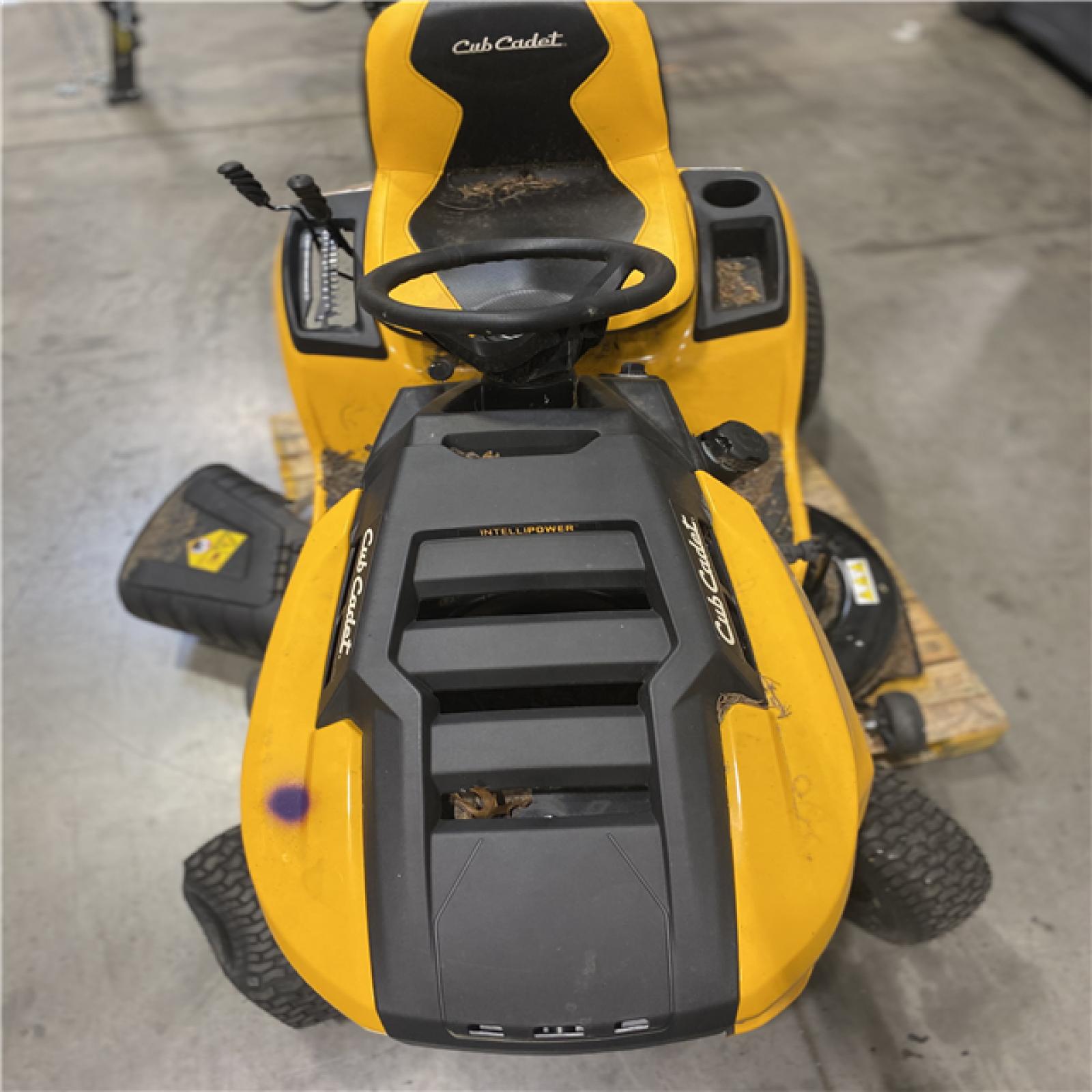 Dallas Location - As-Is Cub Cadet XT1 Enduro LT 42 in.Gas Riding Lawn Tractor