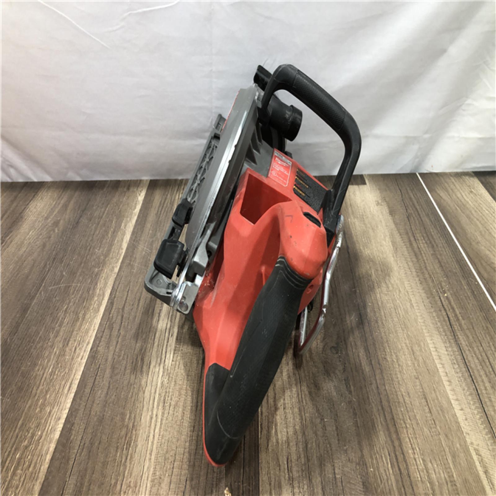 AS-IS Milwaukee FUEL 18V Lithium-Ion Cordless 7-1/4 in. Rear Handle Circular Saw (Tool-Only)