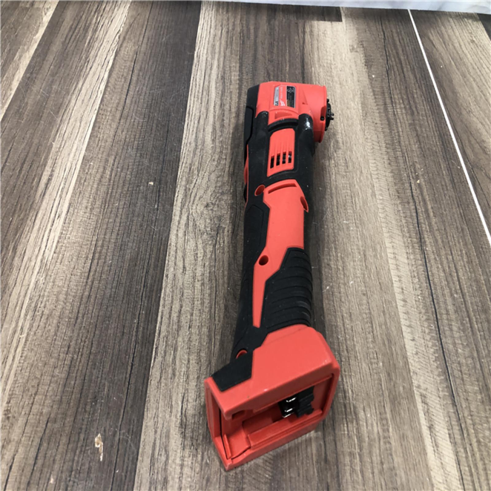 AS-IS Milwaukee 18V Lithium-Ion Cordless Oscillating Multi-Tool (Tool-Only)