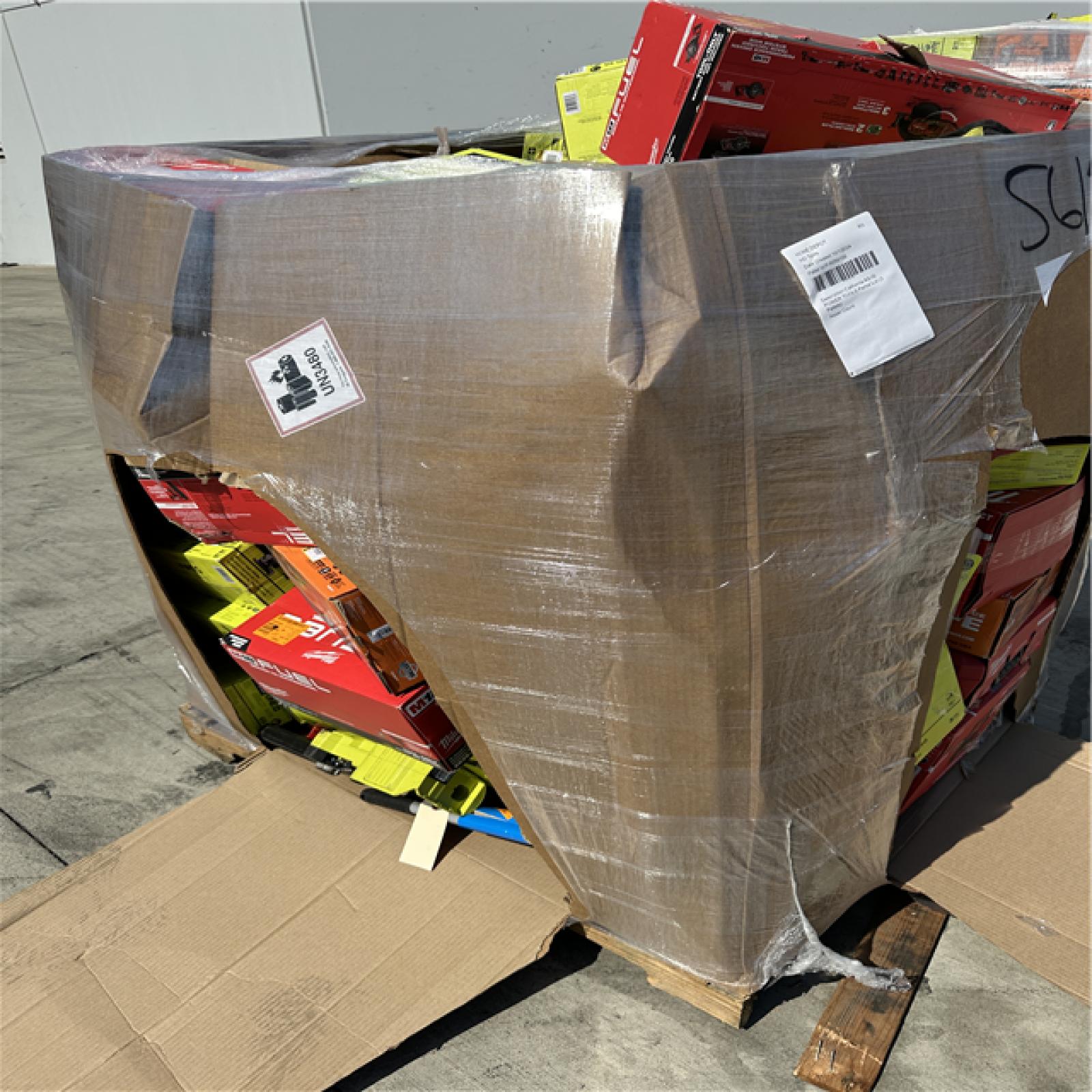 California AS-IS POWER TOOLS Partial Lot (3 Pallets) P-R056156
