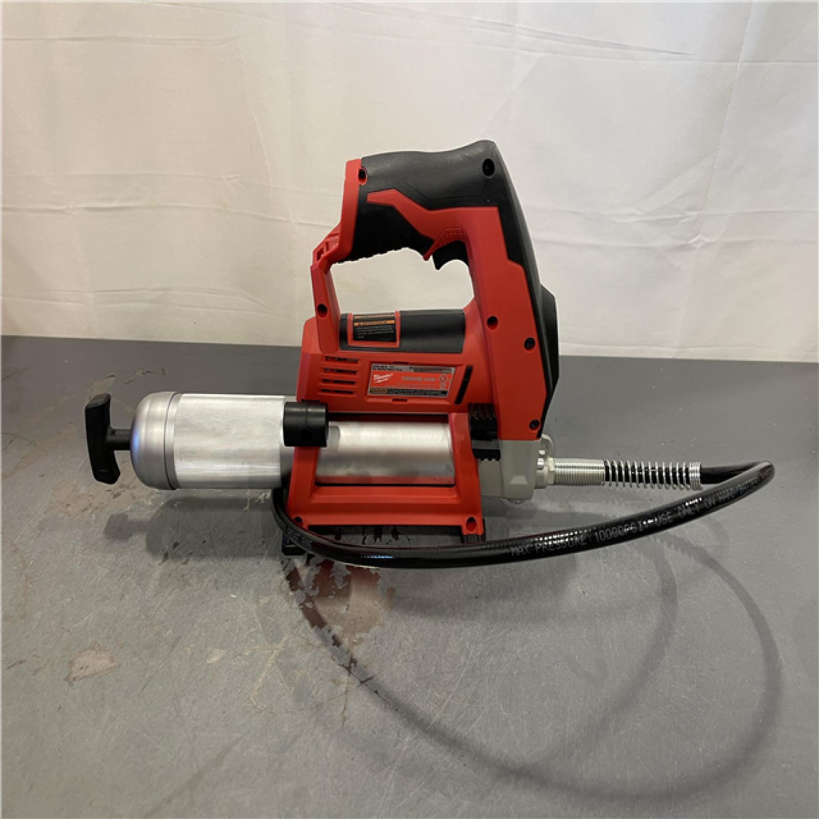 AS-IS - Milwaukee M12 Cordless LITHIUM-ION Grease Gun