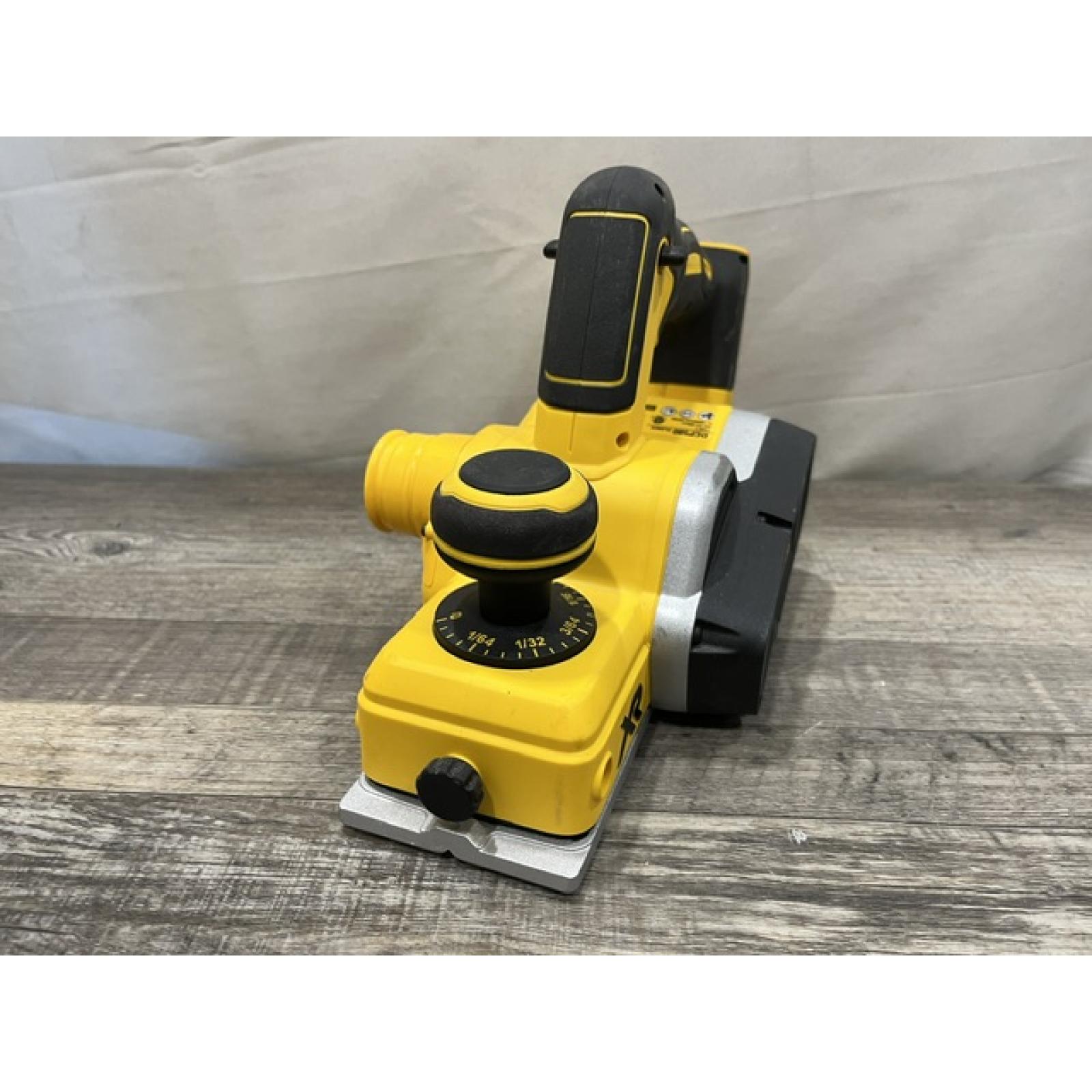 AS-IS DEWALT 20V MAX XR Cordless Brushless 3-1/4 in. Planer (Tool Only)