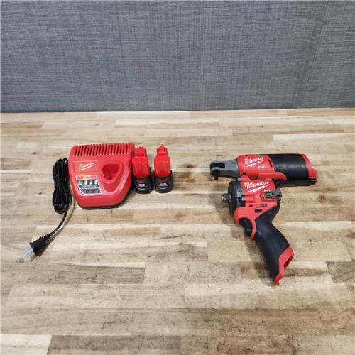 HOUSTON LOCATION - AS-IS MILWAUKEE 2 TOOL COMBO KIT W/ (2) BATTERY & CHARGER