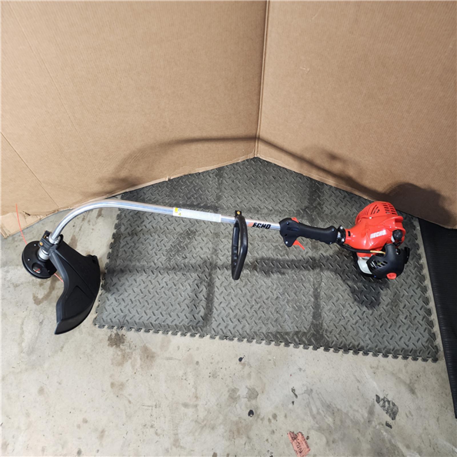 HOUSTON LOCATION - AS-IS Echo GT-225 21.2cc 2 Stroke Lightweight Durable Gas Curved Shaft String Trimmer