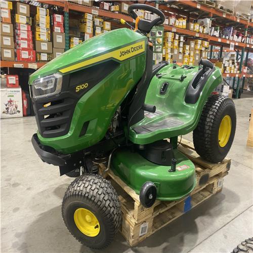 Dallas Location - As-Is John Deere S100 42-in Single cylinder Gas Lawn tractor