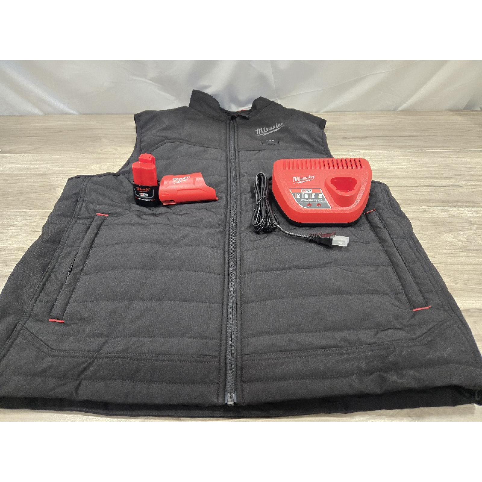 AS-IS Milwaukee Black Large M12 Heated Axis Vest Kit