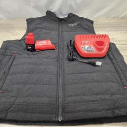 AS-IS Milwaukee Black Large M12 Heated Axis Vest Kit