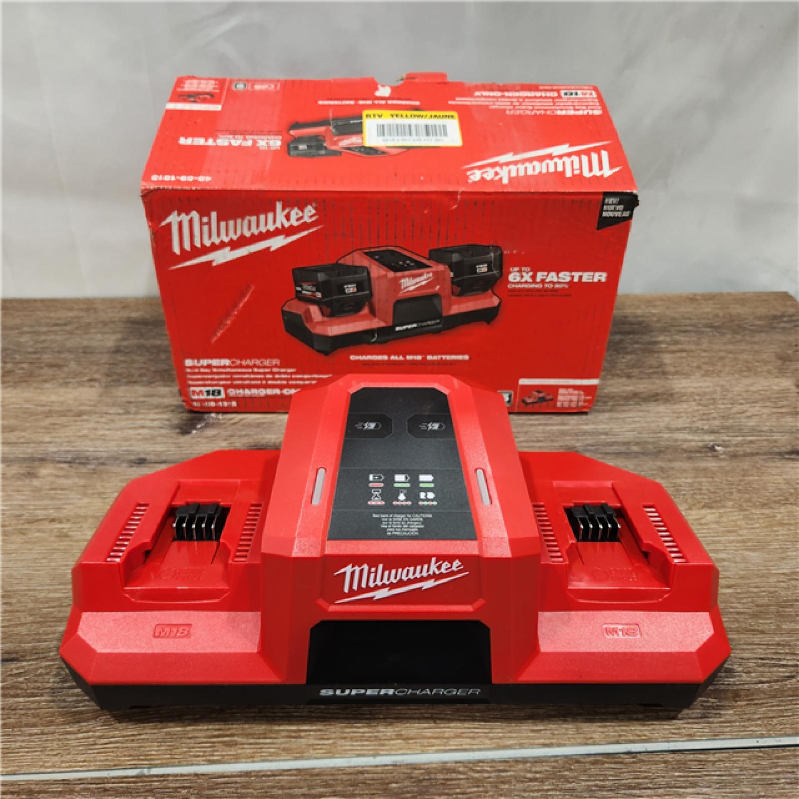 AS-IS Milwaukee 48-59-1815 M18 18V Dual Bay Simultaneous Super Charger