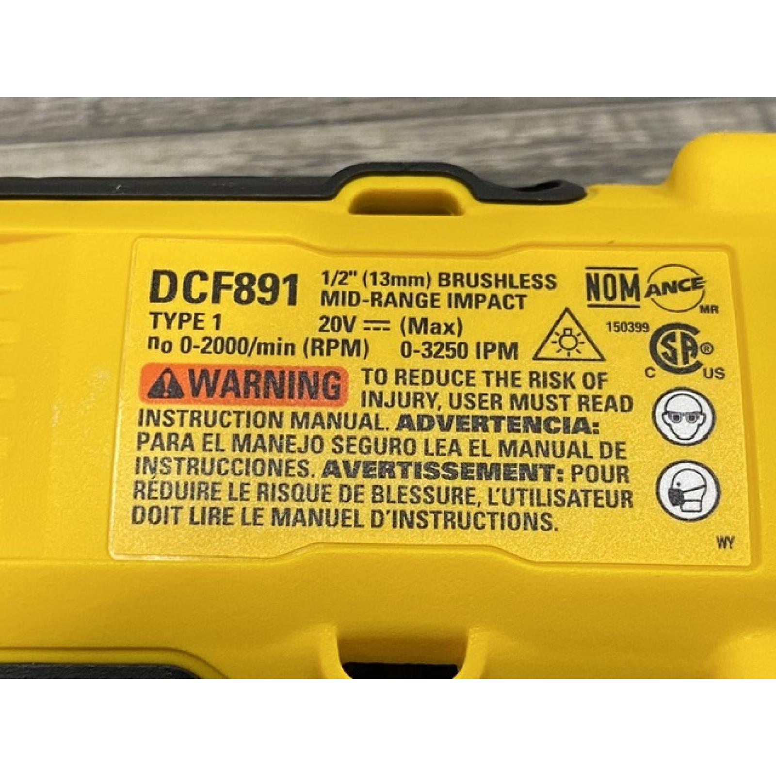 LIKE NEW - DEWALT 20V MAX XR Cordless 1/2 in. Impact Wrench (Tool Only)