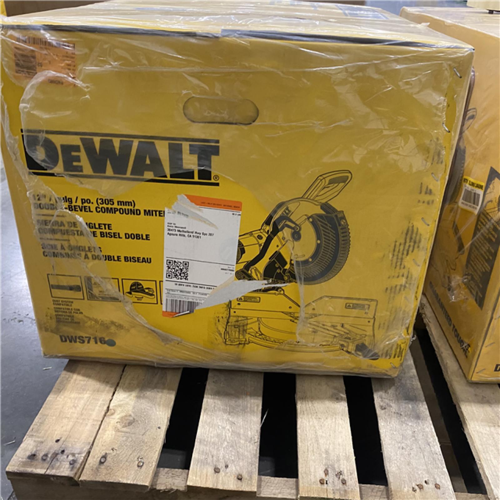 NEW -  DeWalt 15 Amp Corded 12 in. Compound Double Bevel Miter Saw