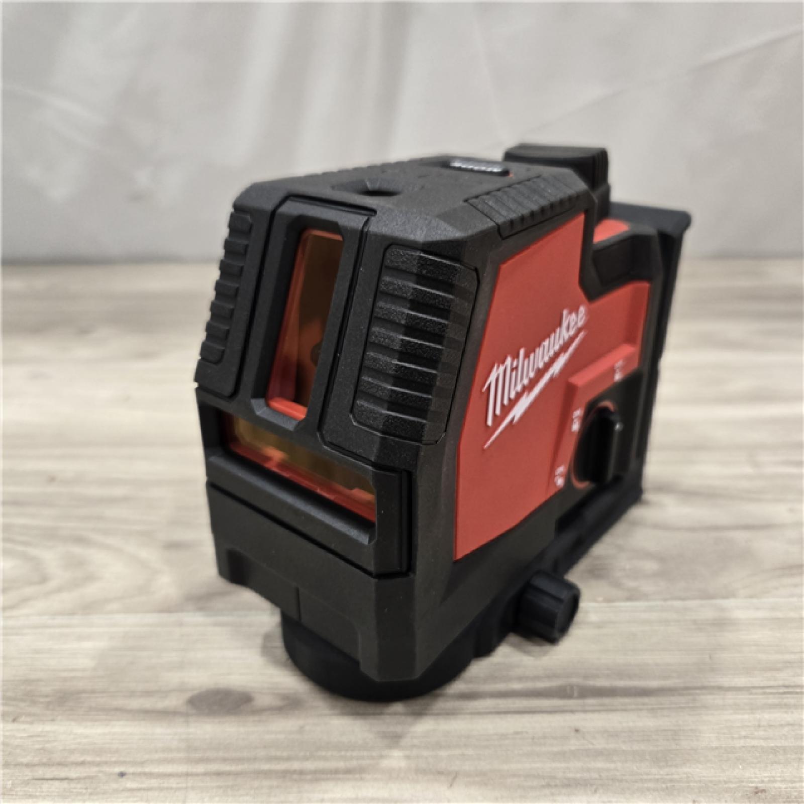 AS-IS Milwaukee-3522-21 Green Beam USB Laser Kit