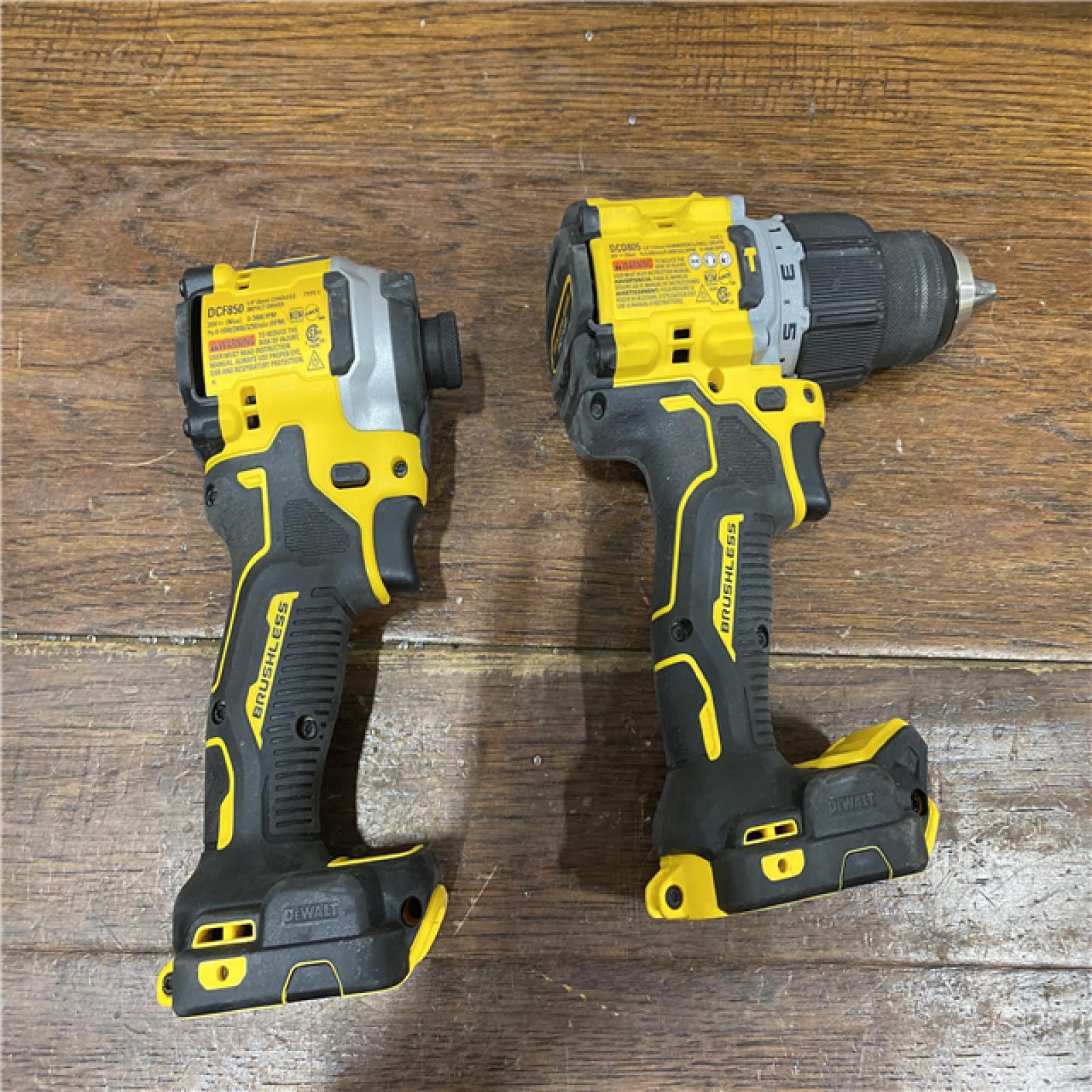 AS-IS DEWALT 20V MAX XR Hammer Drill and ATOMIC Impact Driver 2 Tool Cordless Combo Kit with (2) 4.0Ah Batteries, Charger, and Bag