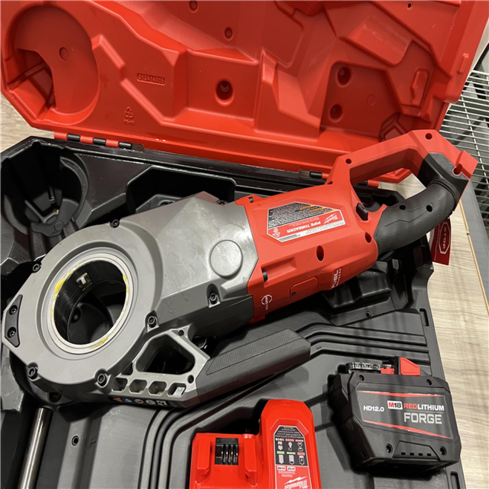 AS-IS Milwaukee M18 Fuel One-Key Cordless Brushless Pipe Threader Kit with (2) 12.0Ah Batteries and Case