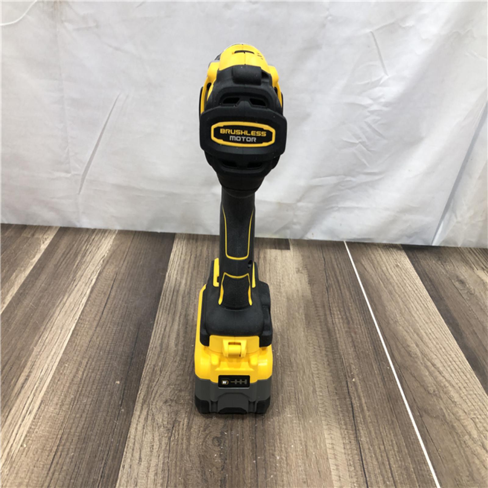 AS-IS DEWALT 20V XR Lithium-Ion Cordless Hammer Drill Kit