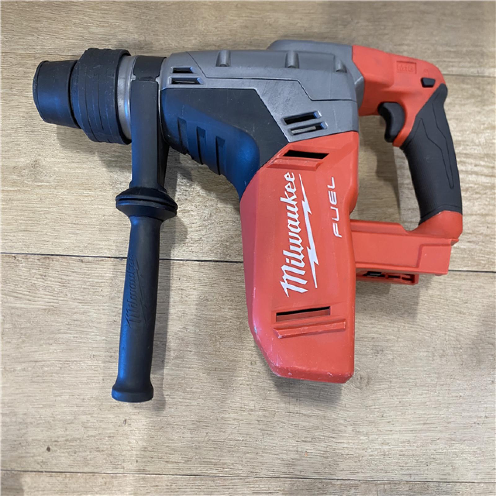 AS-IS Milwaukee FUEL 18V Lithium-Ion Brushless Cordless 1-9/16 in. SDS-Max Rotary Hammer (Tool-Only)