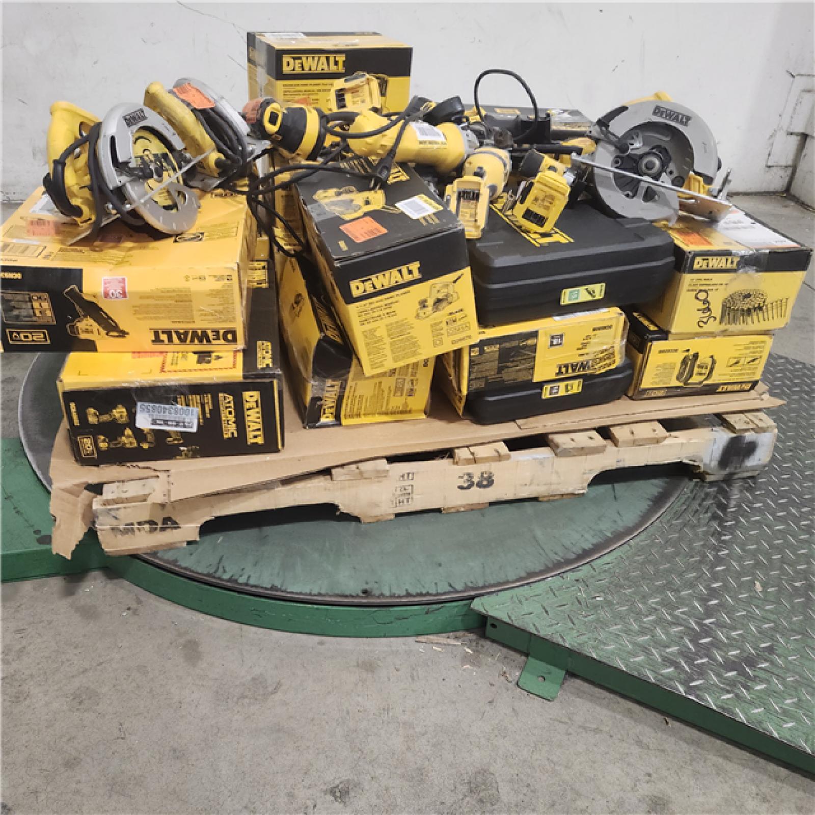 Dallas Location - As-Is DEWALT Tool Pallet